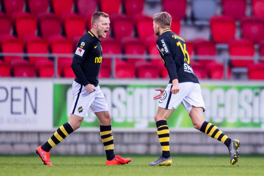 s Sebastian Larsson jublar
