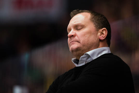 Brynäs tränare Magnus Sundquist deppar