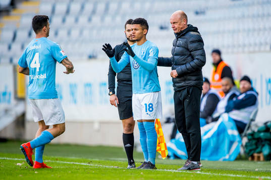 Malmö FFs tränare Uwe Rösler byter ut Behrang Safari och