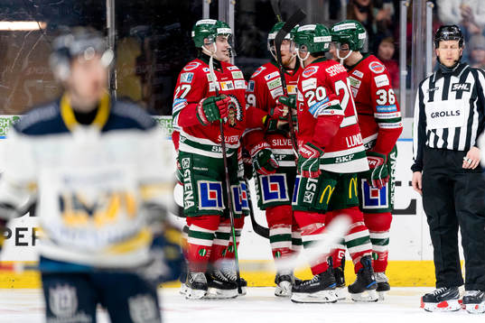 Frölundas spelare jublar