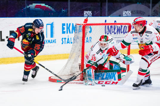 Djurgårdens Jakob Lilja med en målchans framför Moras