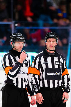 Domare Linus Öhlund och Domare Mikael Nord
