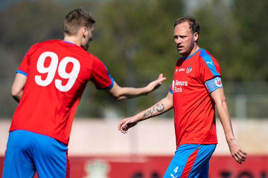 Helsingborgs Andri Runar Bjarnason och Andreas Granqvist
