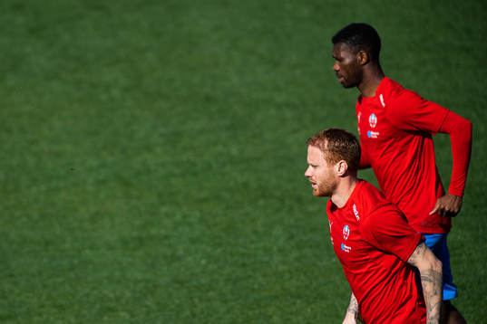 Helsingborgs Alexander Farnerud och Mohammed Abubakari