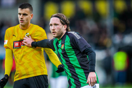 Häckens Alexander Jeremejeff och GAIS Emil Wahlström