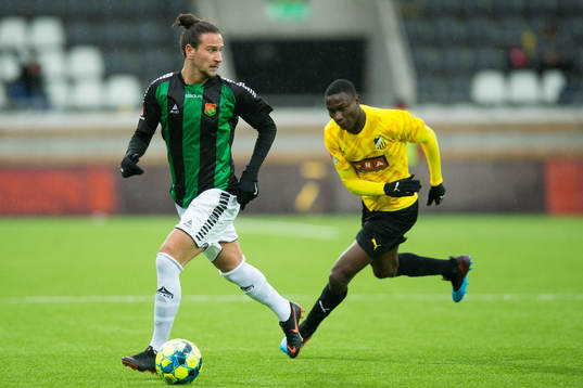 GAIS Edin Hamidovic och Häckens Elohor Ekpolo