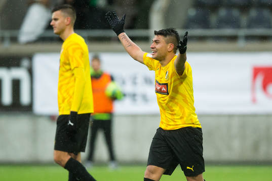 Häckens Paulinho reagerar