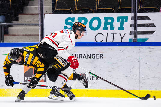 Skellefteås Albin Sundsvik och Örebros Gustav Backström