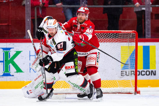 Malmö Redhawks Per Ledin och Timrås Janne Jalasvaara