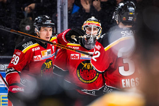 Luleås Erik Gustafsson, målvakt Joel Lassinantti och