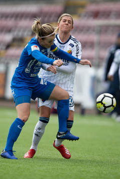 Eskilstunas Petra Johansson och Djurgårdens Olivia Schough