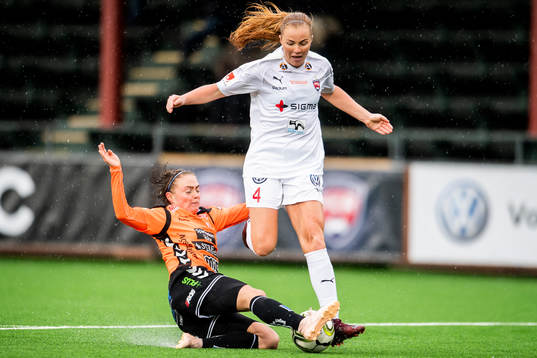 Kristianstads Kajsa Törnkvist fäller Rosengårds Glodis
