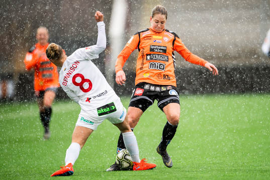 Rosengårds Hanna Bennison och Kristianstads Mia Carlsson