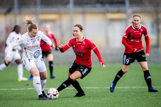 Limhamn Bunkeflos Elisa Lang Nilsson och Kalmars Selma