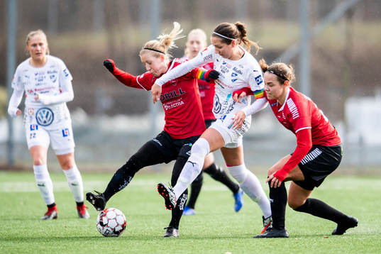 Limhamn Bunkeflos Mia Persson och Kalmars Mathilda