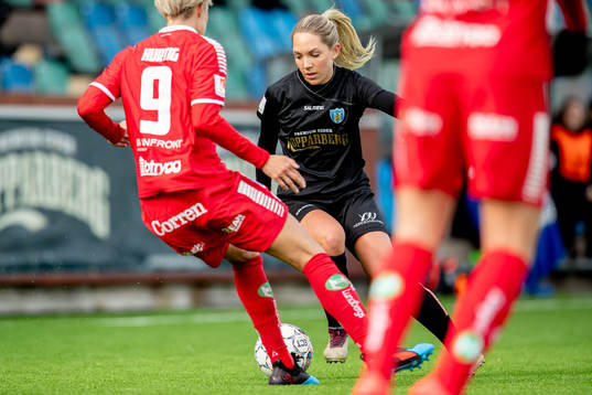 0  Göteborgs Elin Rubensson mot Linköpings Lina Hurtig