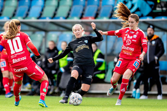 0 Göteborgs Julia Roddar mot Linköpings Julia Ashley
