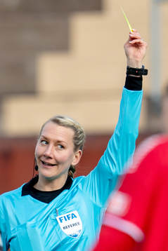 0  Domare Tess Olofsson