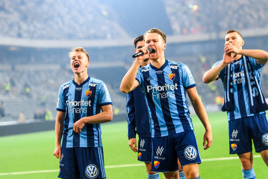 Djurgårdens Jacob Une Larsson jublar