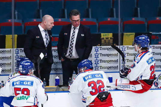 Oskarshamns assisterande tränare Fredrik Hallberg och