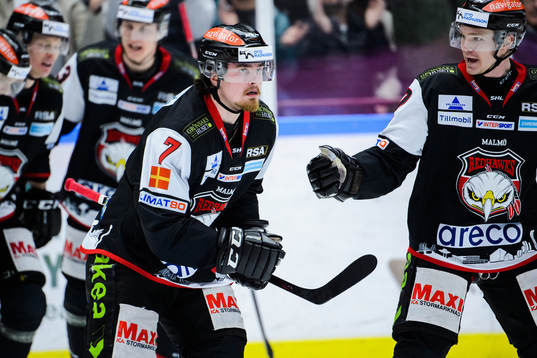 Malmö Redhawks Marcus Björk jublar