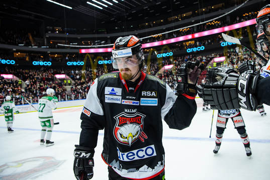 Malmö Redhawks Marcus Björk jublar