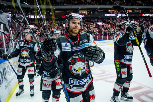 Malmö Redhawks Frederik Storm jublar