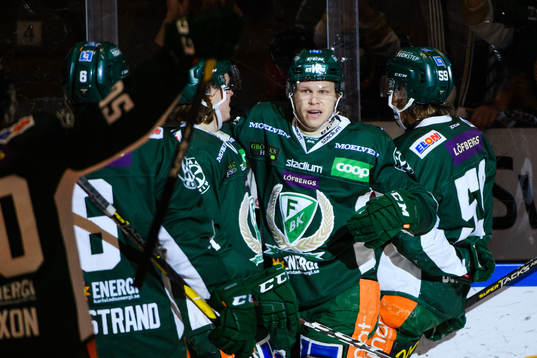 Färjestads Daniel Viksten jublar