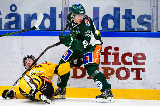 Luleås Carl Mattsson och Färjestads Sebastian Erixon