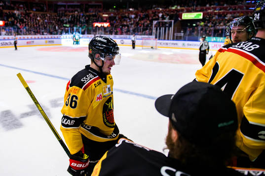 Luleås Emil Larsson deppar