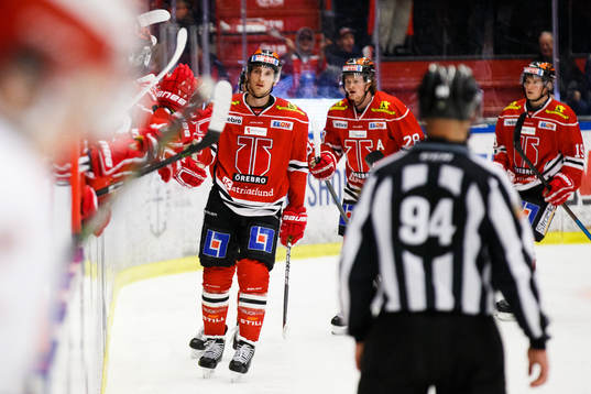 Örebros Anton Hedman jublar