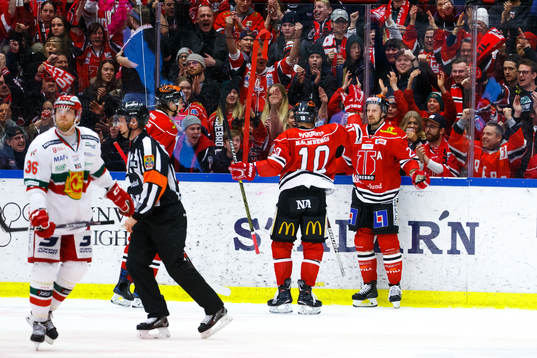 Örebros Marcus Weinstock jublar vid 4-1