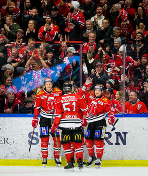 Örebros Marcus Weinstock gör 4-1 och jublar med Rodrigo