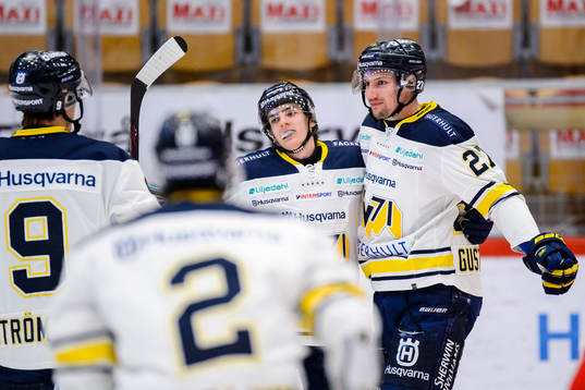 Bläddra bland fler bilder av Ishockey, SHL, Timrå - HV 71
