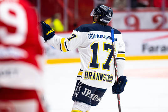 s Isac Brännström jublar
