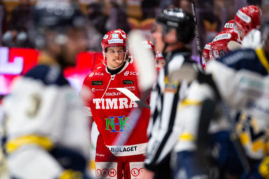 Timrås Filip Hållander jublar