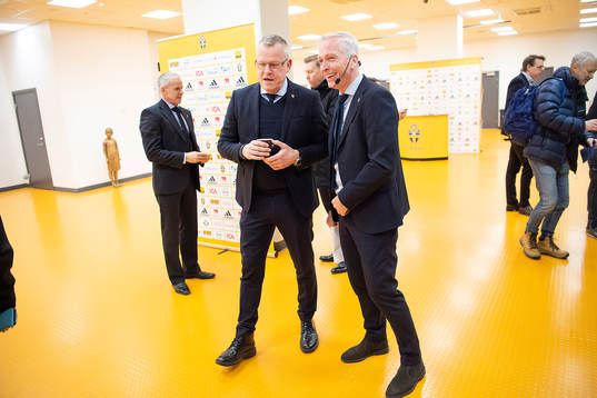 Head coach Janne Andersson and general secretary of the