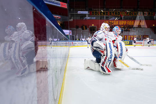 Linköpings målvakt Lisa Nordlöf och målvakt Eveliina