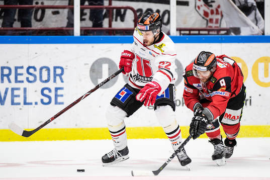 Örebros Jonathan Andersson och Malmö Redhawks Frederik