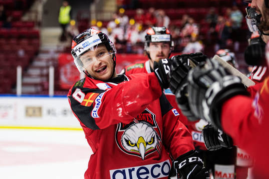 Malmö Redhawks Johan Olofsson jublar