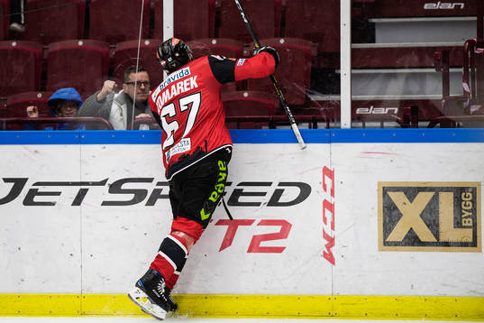 Malmö Redhawks Konstantin Komarek jublar