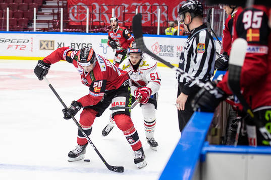 Malmö Redhawks Henrik Hetta och Örebros Kristian Näkyvä
