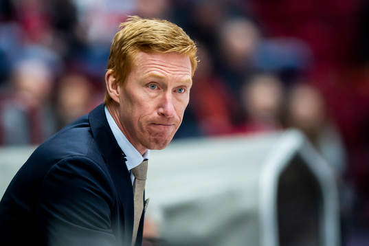Örebros assisterande tränare Jörgen Jönsson deppar