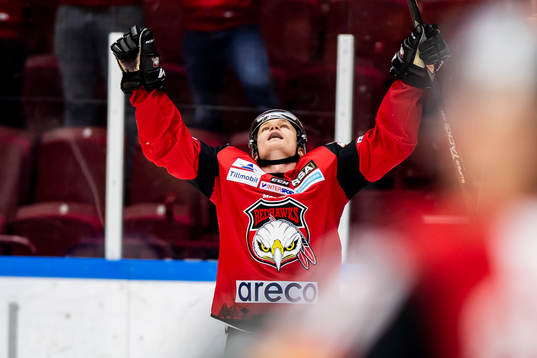 Malmö Redhawks Tobias Ekberg jublar