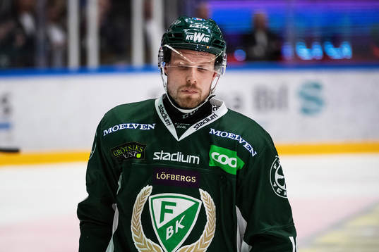 Färjestads Alexander Johansson deppar