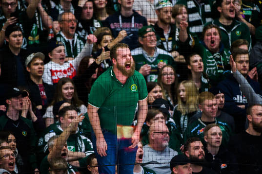Färjestads supportrar reagerar