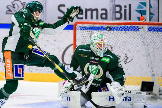 Färjestads Jens Westin och målvakt Adam Werner