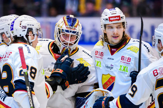 Djurgårdens målvakt Adam Reideborn och Axel Jonsson