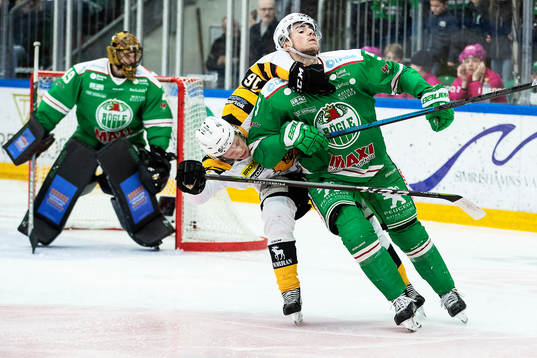Skellefteås Linus Lindström och Rögles Alen Bibic