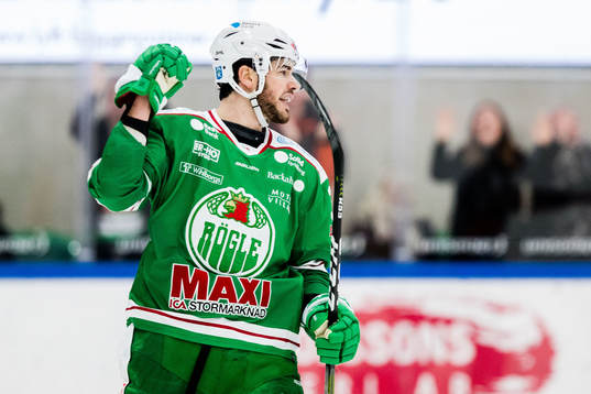 Rögles Eric Gelinas jublar